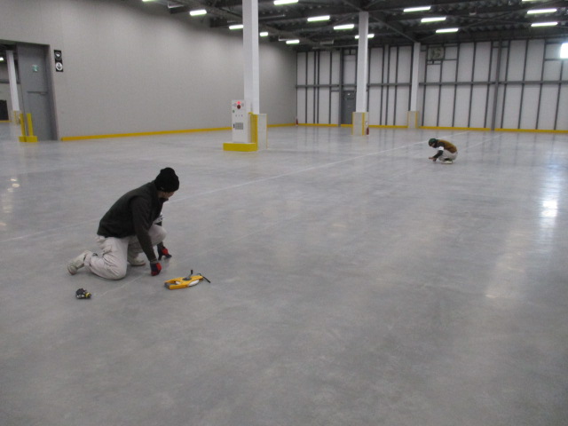 レイアウトの墨出し作業